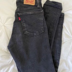 Levi’s Wedgie Skinny Black Jeans